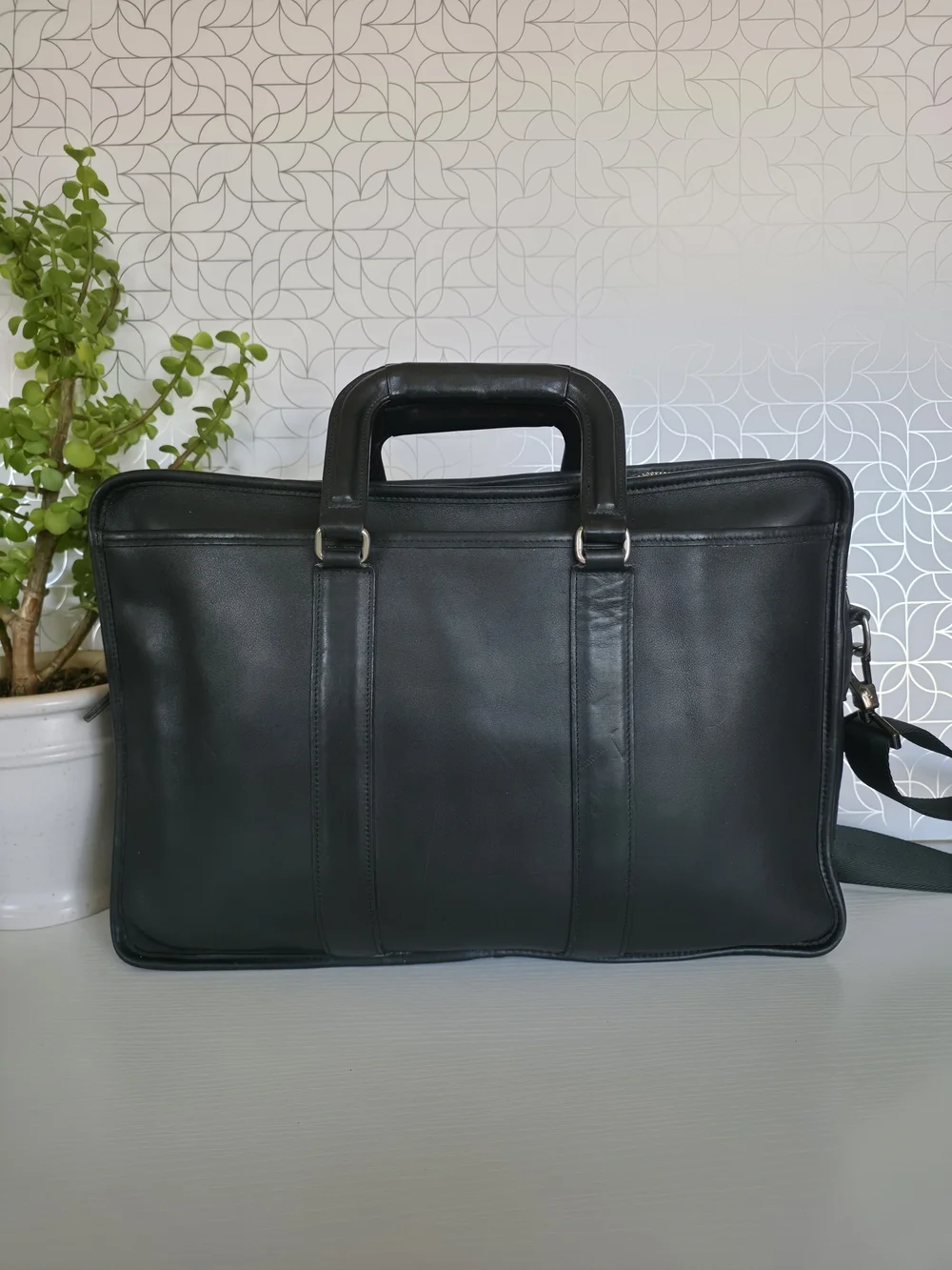 Coach Black Leather Men’s Briefcase with Detachable Strap